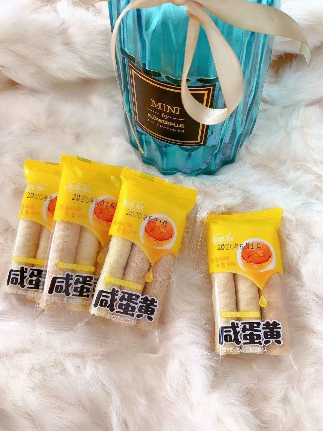 米咔多咸蛋黃蛋卷